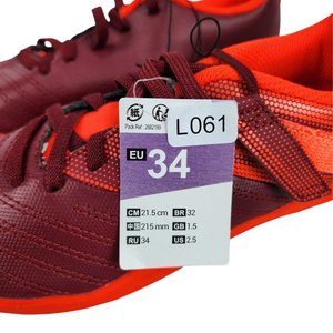 Botines de Fútbol Turf para Niño Talle 34 Color Borravino y Naranja - imagen 3