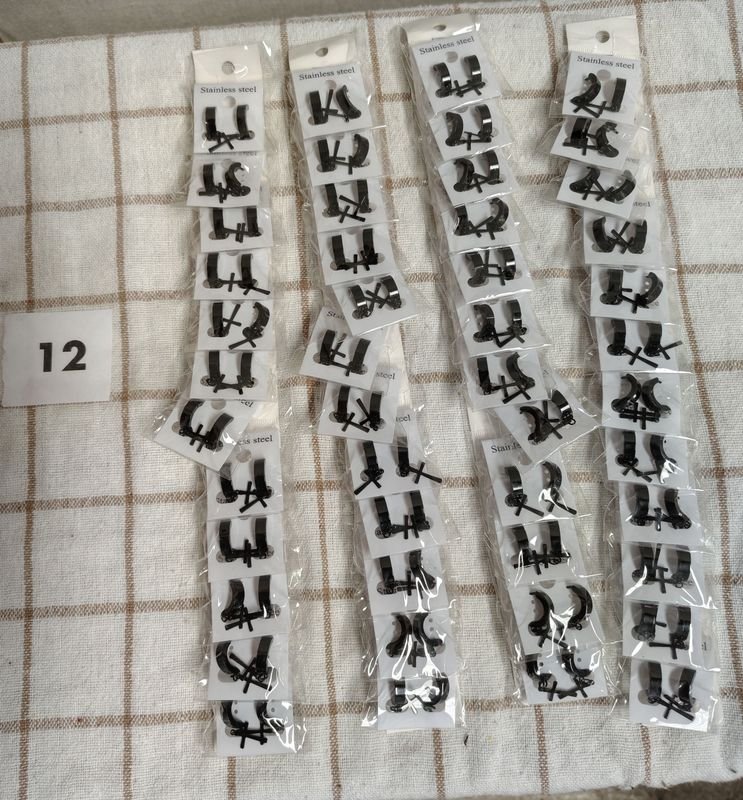 48 Pares de Aros de Acero Inoxidable Oscuro para Mujer