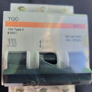 Lote anterior: 4 Llaves Termomagnéticas Trifásicas TQC BH17 10A