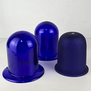 Set de 3 Piezas Decorativas de Vidrio Azul con Bases de Hierro - imagen 3
