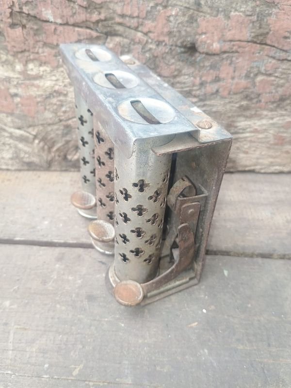 Sistema Dispensador de Monedas Antiguo para Transporte