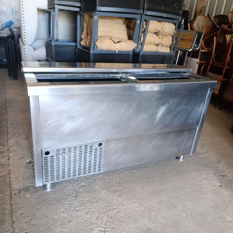 Lote siguiente: Mesada Refrigerada Profesional Modelo B1500