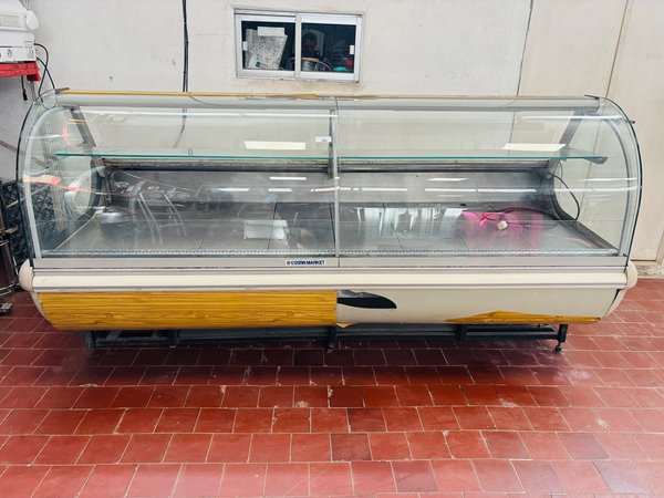 Vitrina Exhibidora Refrigerada "Costan Market" 241x110x127cm