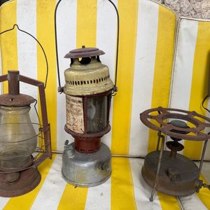 Lote de 4 Faroles Antiguos y Cocinilla Primus - imagen 4