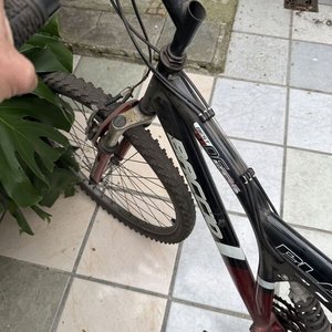 Bicicleta de Montaña Baccio Flash Rodado 26 Roja y Negra - imagen 3