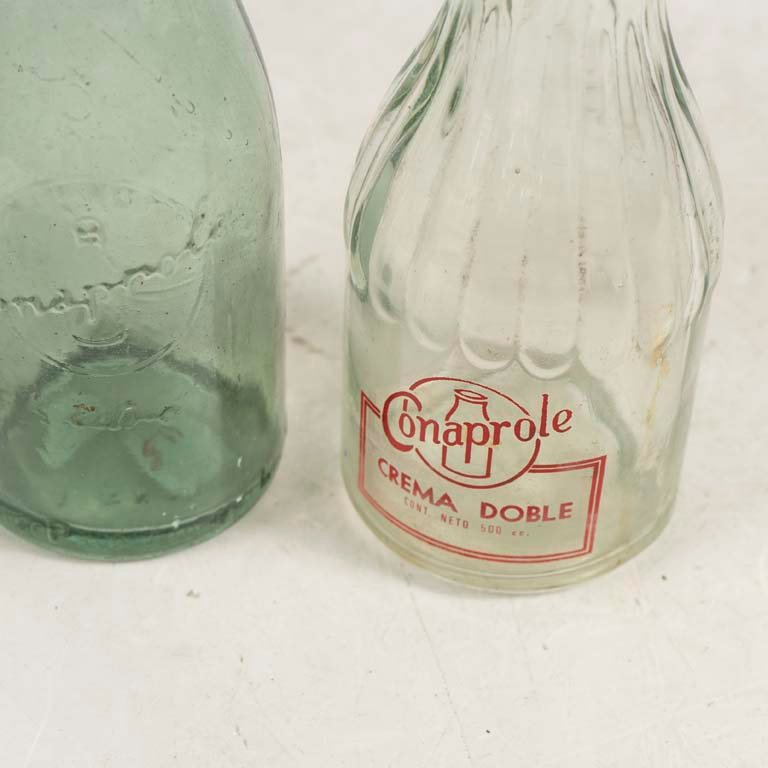 Botellas de leche y crema doble Conaprole - imagen 2