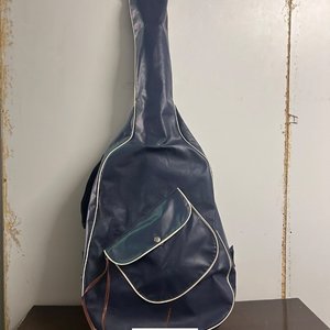 Guitarra Criolla Clásica con Funda Azul - imagen 3