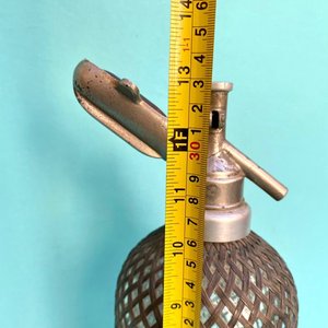 Antiguo sifón con malla sellado inglés Sparklets Ltd. Makers, London. Sano. Completo con una válvula de gas sin uso. Altura: 33 cm - imagen 11