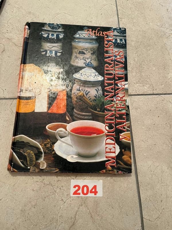 Atlas de Medicina Naturalista y Alternativas - Ed. Cultural S.A. 2006