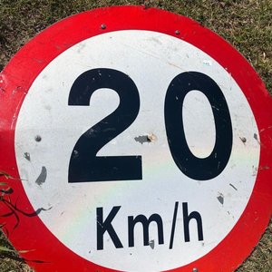 Cartel de señalización de 20 km/h - imagen 2