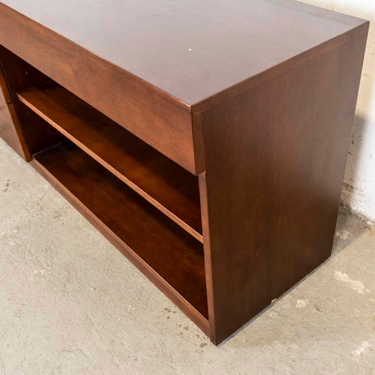 Rack de TV rodante con dos cajones y detalles en el lustre - imagen 3