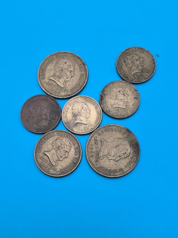 Monedas Uruguayas 1965 - Colección de Monedas Antiguas