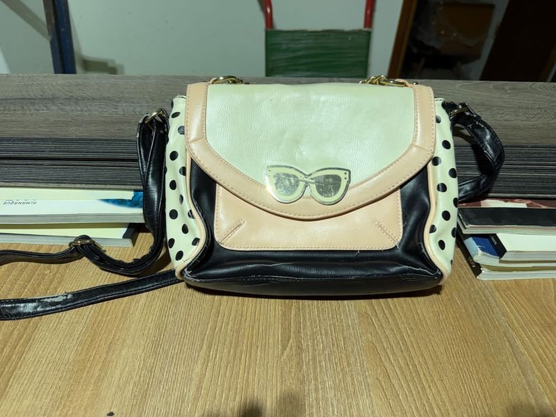Cartera Aldo Negra, Beige y Crema con Lunares