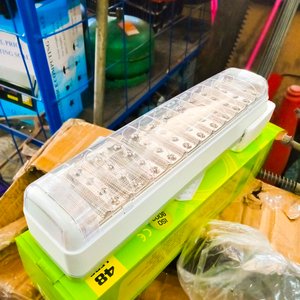 Lámparas de Emergencia LED Recargables (48 Luces) - Pack de 45 Unidades - imagen 2
