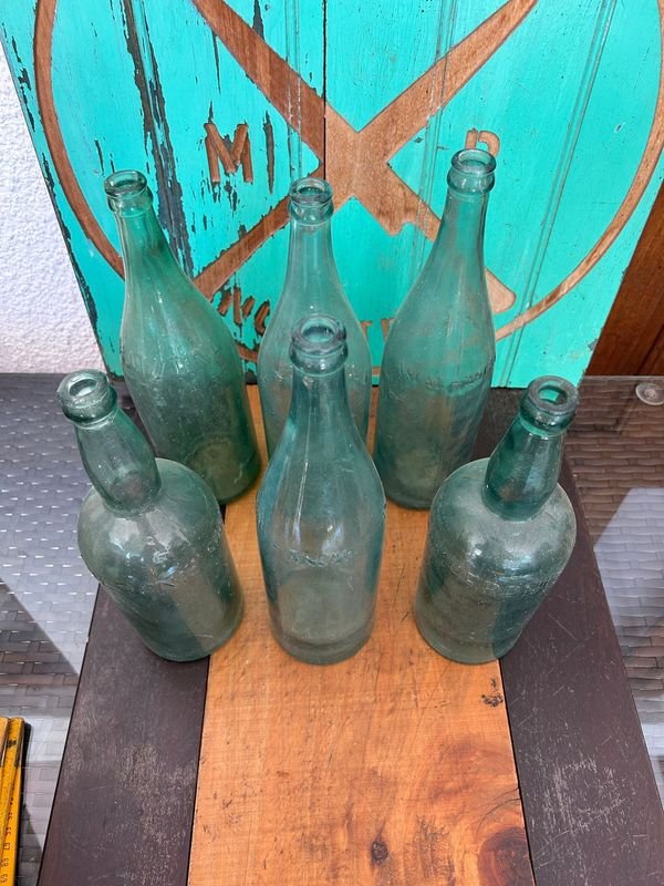 Botellas de vidrio antiguo en buen estado - imagen 4