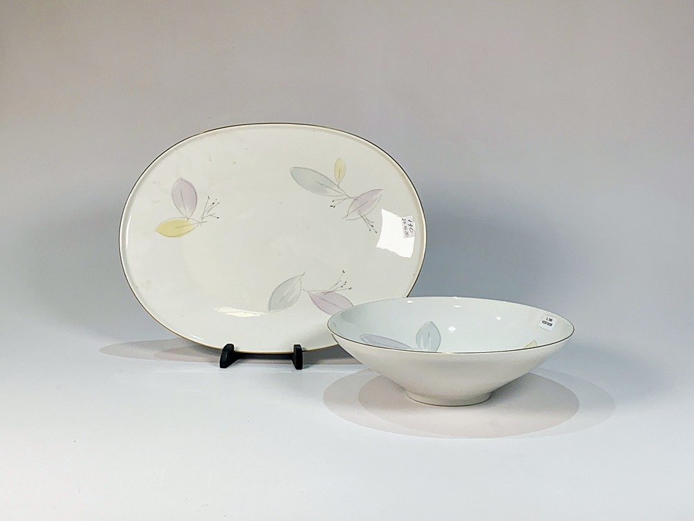 Juego Porcelana Bavaria Blanca Hojas: Ensaladera y Fuente Oval