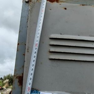 Locker Metálico Industrial con Puertas y Ventilación - imagen 1