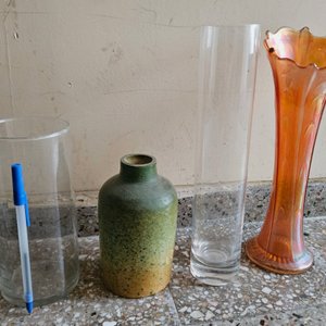 Lote de 4 Floreros de Vidrio y Cerámica - imagen 3