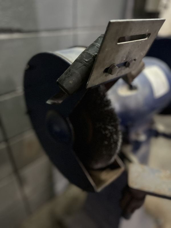 AMOLADORA DE PEDESTAL / ELECTRO ESMERIL INDUSTRIAL - imagen 10