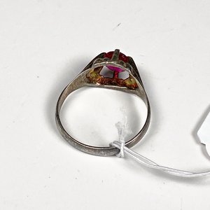 Anillo de Plata con Piedra Roja Estilo Clásico - imagen 4