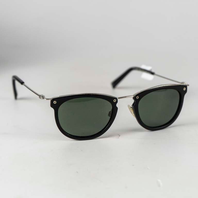 Lote anterior: Lentes de sol Warby Parker en excelente condición