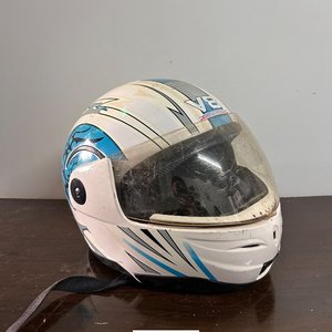 Casco de Moto Aprobado con Diseño Azul y Blanco - imagen 3