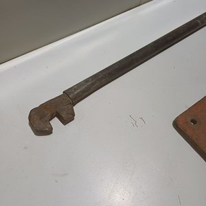 Planchuela y Grifa para Doblar Varillas de Construcción - imagen 3
