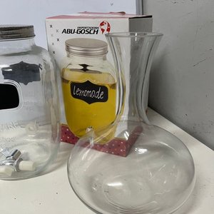 Set de 5 Piezas: 2 Floreros de Vidrio, Dispensador con Canilla y 2 Bollones Decorativos - imagen 3