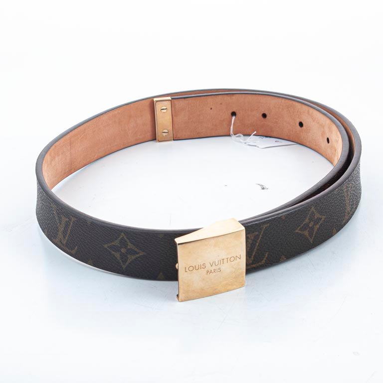Cinturón Louis Vuitton de Cuero Marrón con Hebilla Dorada