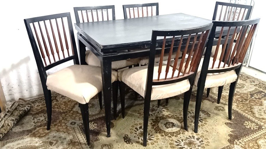 Mesa de comedor con sillas en madera - imagen 3