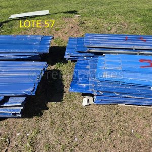 Lote siguiente: Lote de Chapa Metálica Azul para Construcción