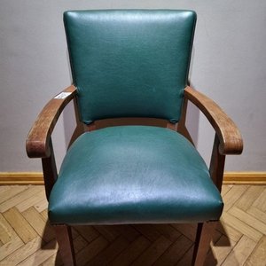 Lote siguiente: Sillón de Escritorio Antiguo con Brazos de Madera Curvada y Tapizado Verde