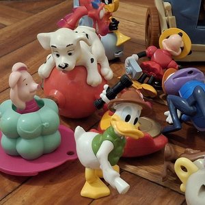 Colección de Juguetes de Personajes Disney y Otros - imagen 2