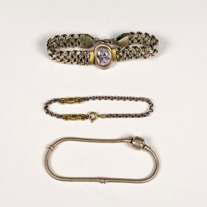 Tres Pulseras Metálicas con Circonias - imagen 2