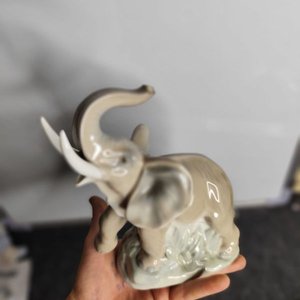 Elefante de Porcelana Decorativo - imagen 5