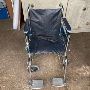 Silla de Ruedas para Adultos en Buen Estado - imagen 2