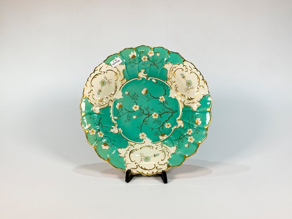 Centro de Porcelana Verde y Blanco con Flores y Borde Dorado - 30 cm - imagen 1
