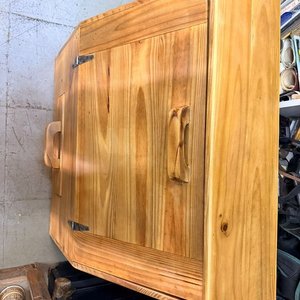Mueble de Madera Rústico con Puerta Abatible y Cajón - imagen 3