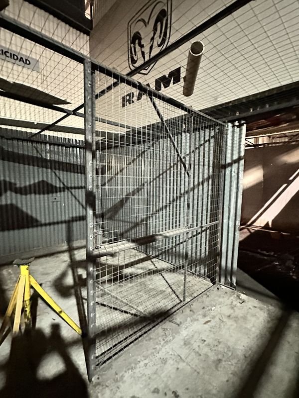 Item 904372 - Image 0