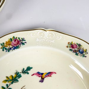 Seis platos hondos de porcelana Limoges decoración aves y flores, diámetros 23 cm - imagen 5