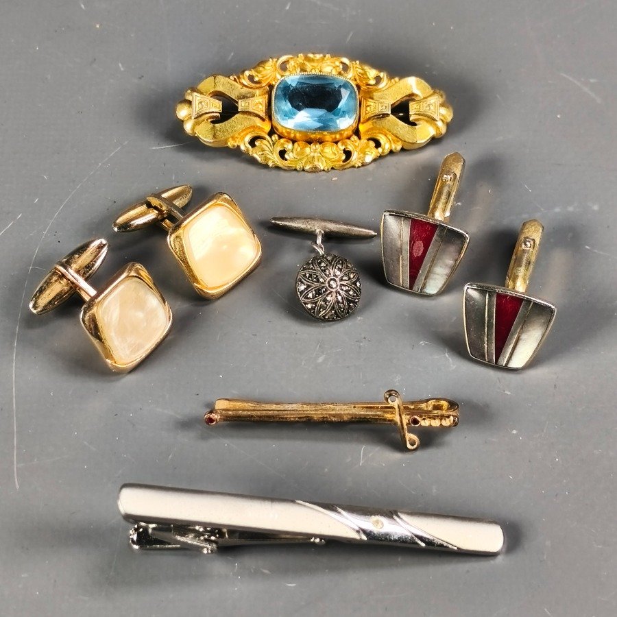 Item 16367 - Image 1