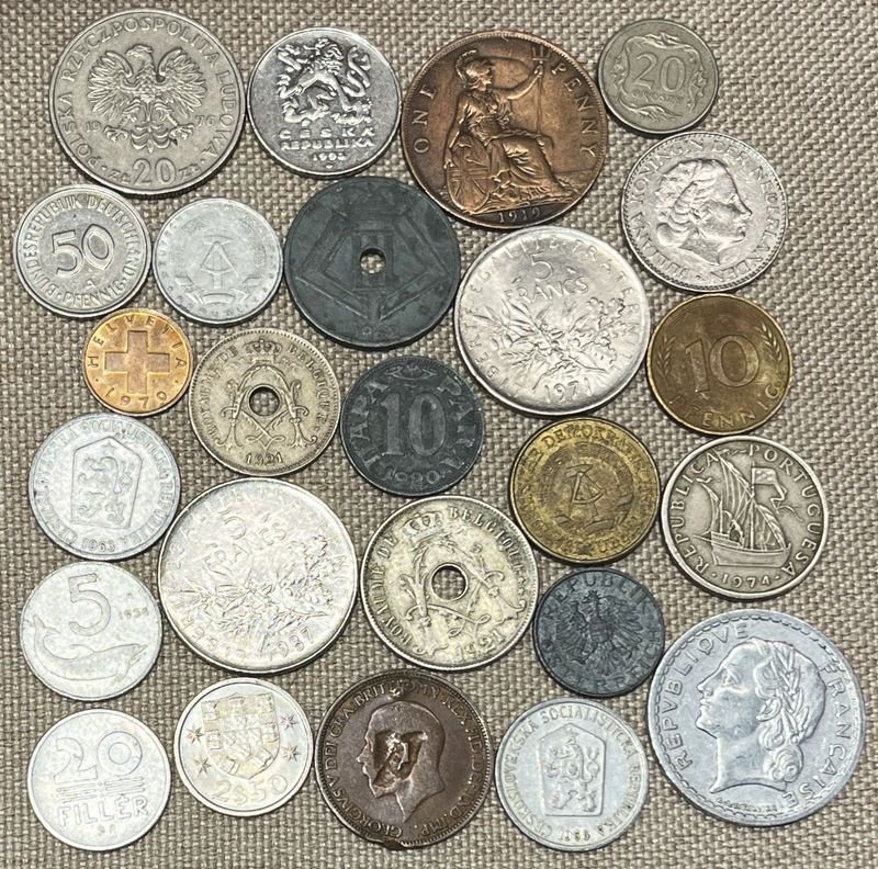 Lote de Monedas Europeas: Polonia, Gran Bretaña, Alemania, Francia, Suiza, Bélgica, Austria, Portugal, Hungría, Italia