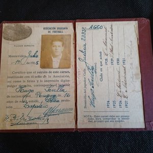 Carnet Oficial de Jugador AUF de Hugo Sevilla (1920-1930) - imagen 2