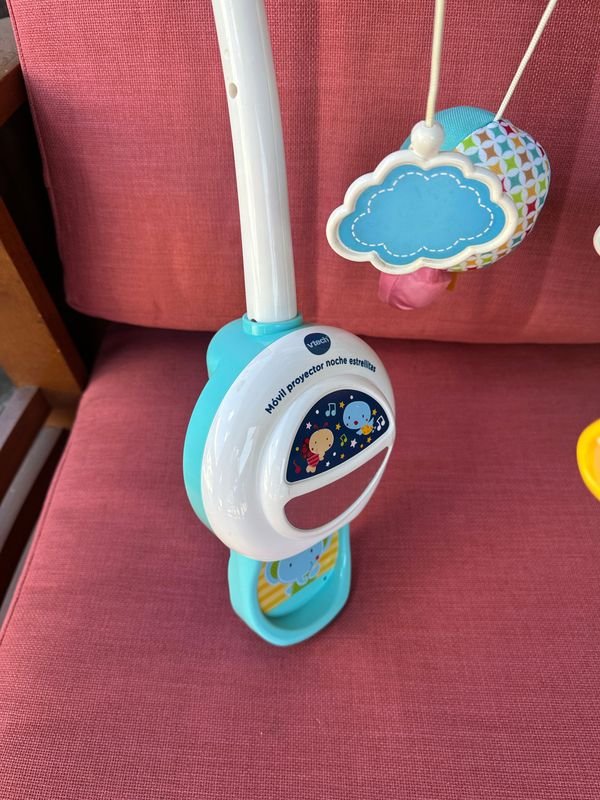 Colgante para cuna VTech con control y juguetes - imagen 6