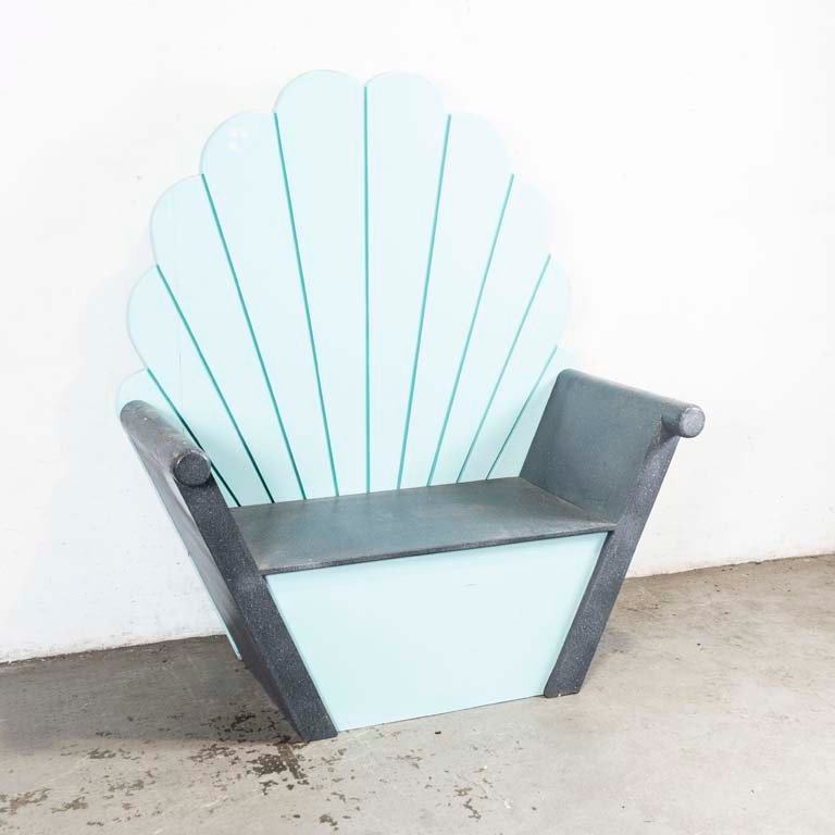 Lote anterior: Trono fantasía en color celeste y gris