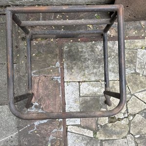 Estructura Metálica para Mesa de Taller con Tapa de Hierro - imagen 5