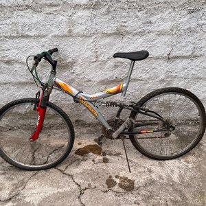 Lote siguiente: Bicicleta Winner Montañera con Suspensión