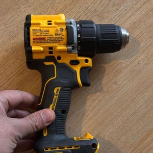 Atornilladora Dewalt DCD 794 Atomic Compact Series 20V Brushless - imagen 3