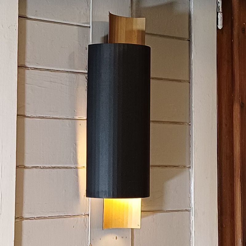 Luminarias de metal con iluminación en pared - imagen 5