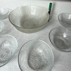 Juego de Ponchera y 6 Compoteras de Vidrio Prensado con Diseño Floral - imagen 10